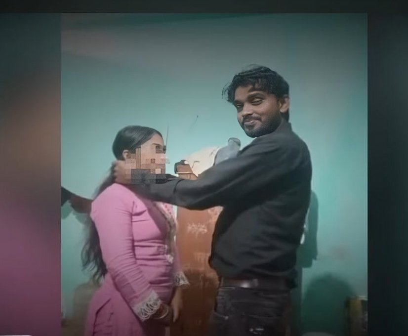 पीड़ित लड़की के साथ आरोपी डॉक्टर की तस्वीर।