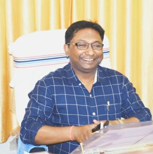 डाॅ. दिपक कुमार दिनकर।