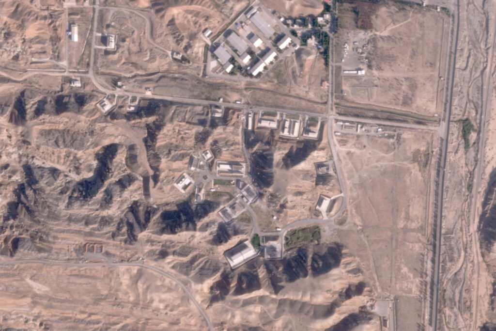 us israel strike iran nuclear facilities natanz fordow