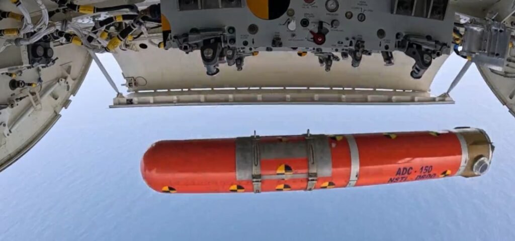 drdo-indian-navy-successfully-test-indigenous-adc-150-air-droppable-container