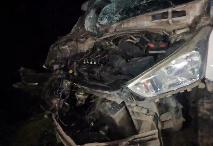 google-maps-leads-car-to-railway-track-amrit-bharat-train-hits-car-motihari