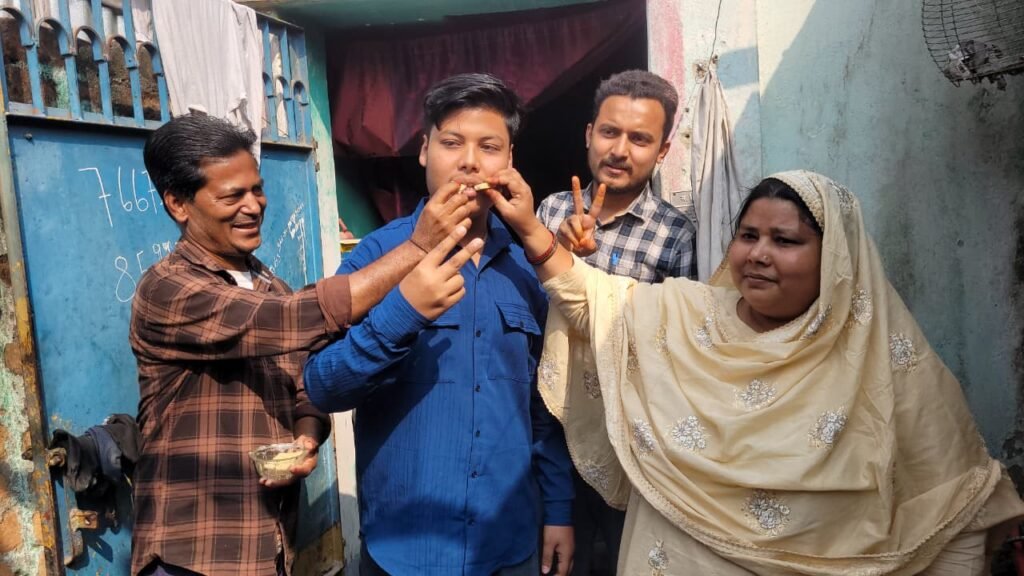 lucky-ansari-bihar-board-arts-topper-struggle-story