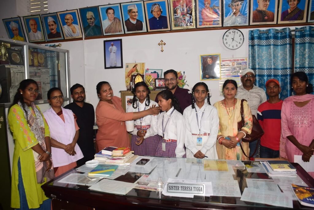 From Toto drivers to farmers! Purnia girls shine in the Bihar Board 10th grade, with three girls on the district toppers list.