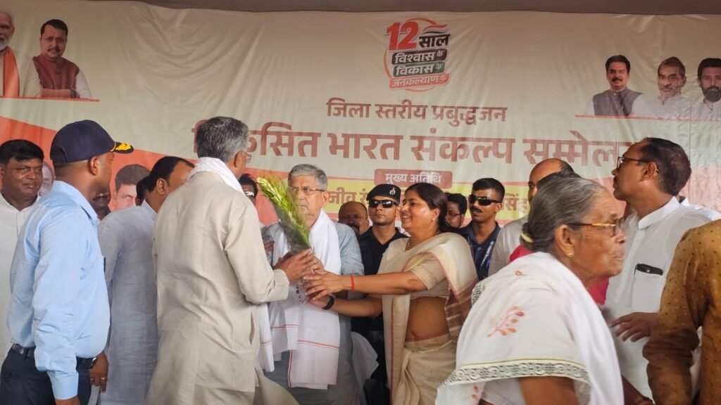 dr ak gupta meets union minister lalan singh demand dairy plant in purnia and mp mla offices
